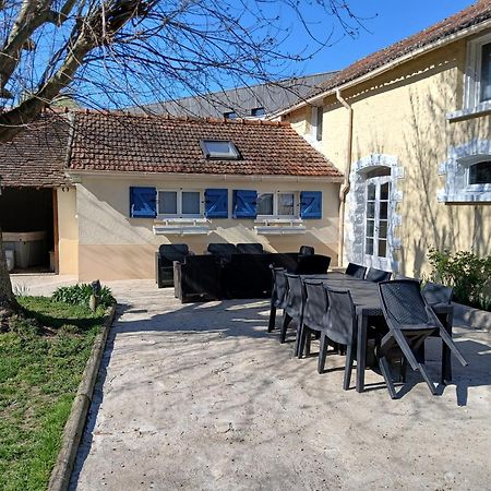 Bed and Breakfast Au Bord De L'Eau Ecluzelles Esterno foto